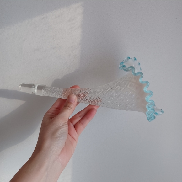 Vintage Fenton Art Glass Epergne Aqua Blue Opalescent Diamond Lace Horns Set - Picture 3 of 14